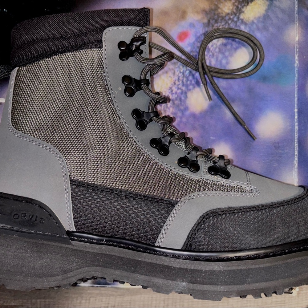 Orvis Men's Gray and Black Rain Boots - Picture 3 of 4